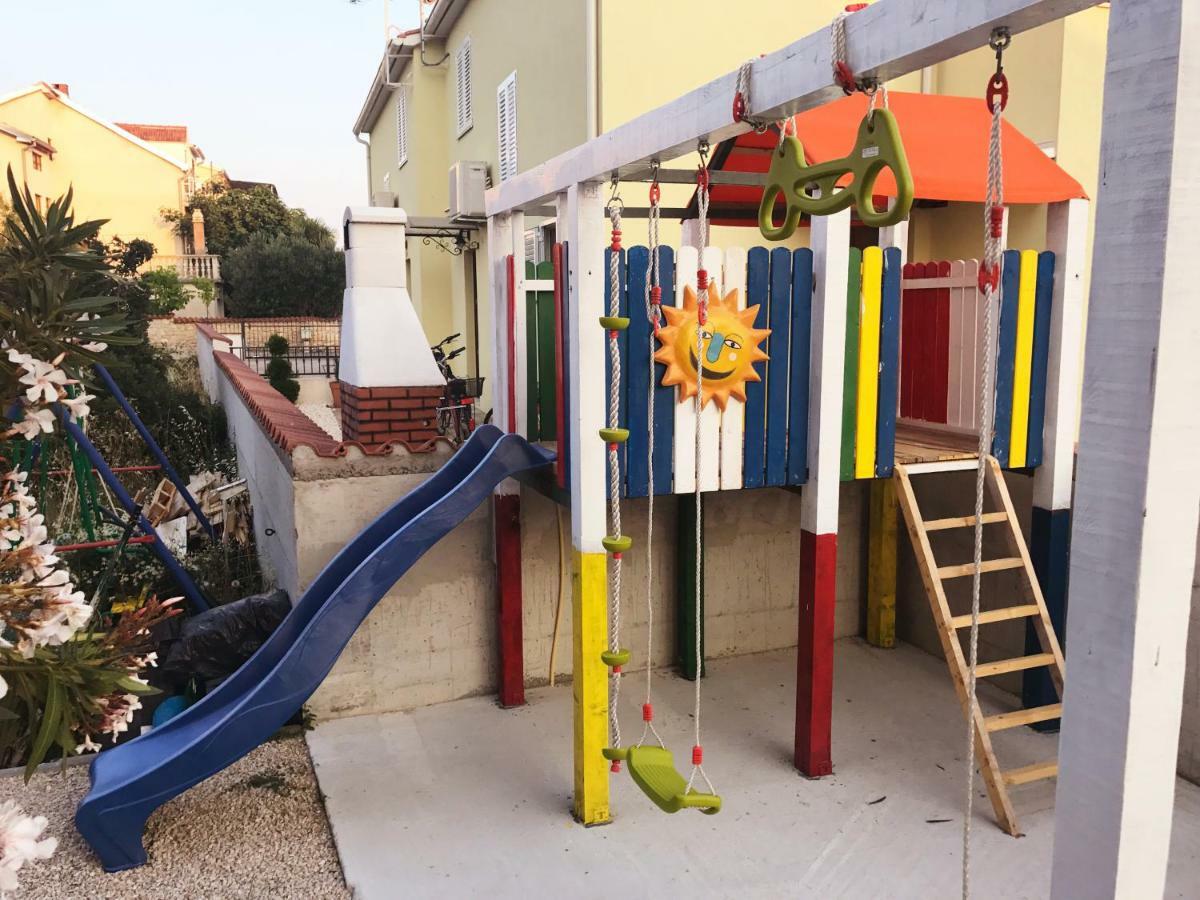Apartments Villa Dolmar Vodice Exterior foto
