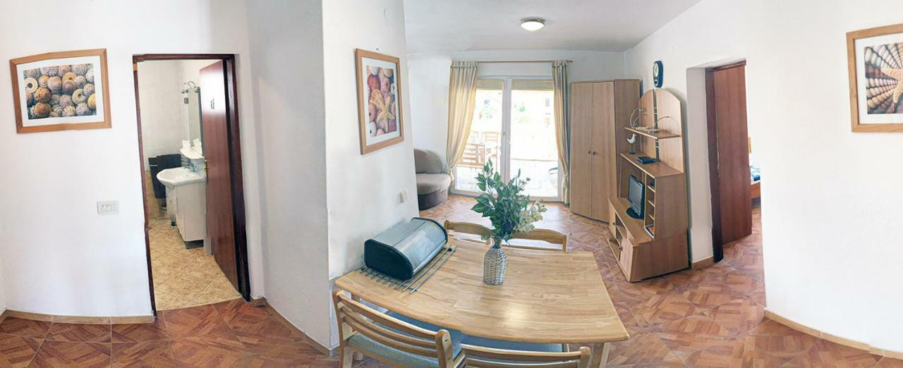 Apartments Villa Dolmar Vodice Exterior foto